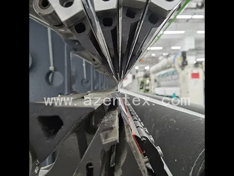 Tricot warp knitting machine with 4 guide bars